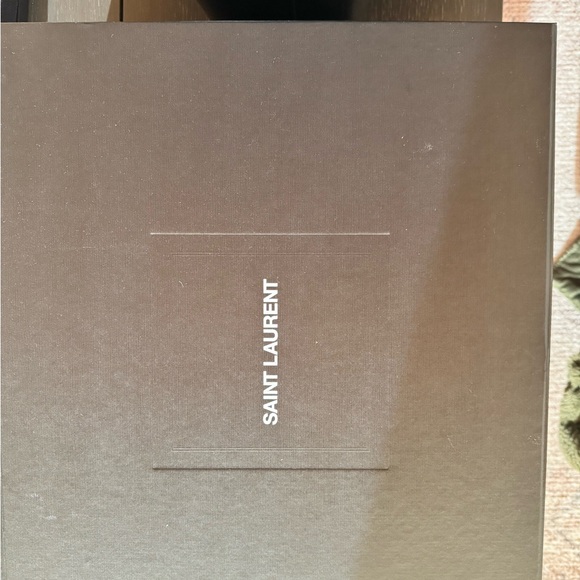 YSL SHOPPING TOTE - Picture 8 of 10